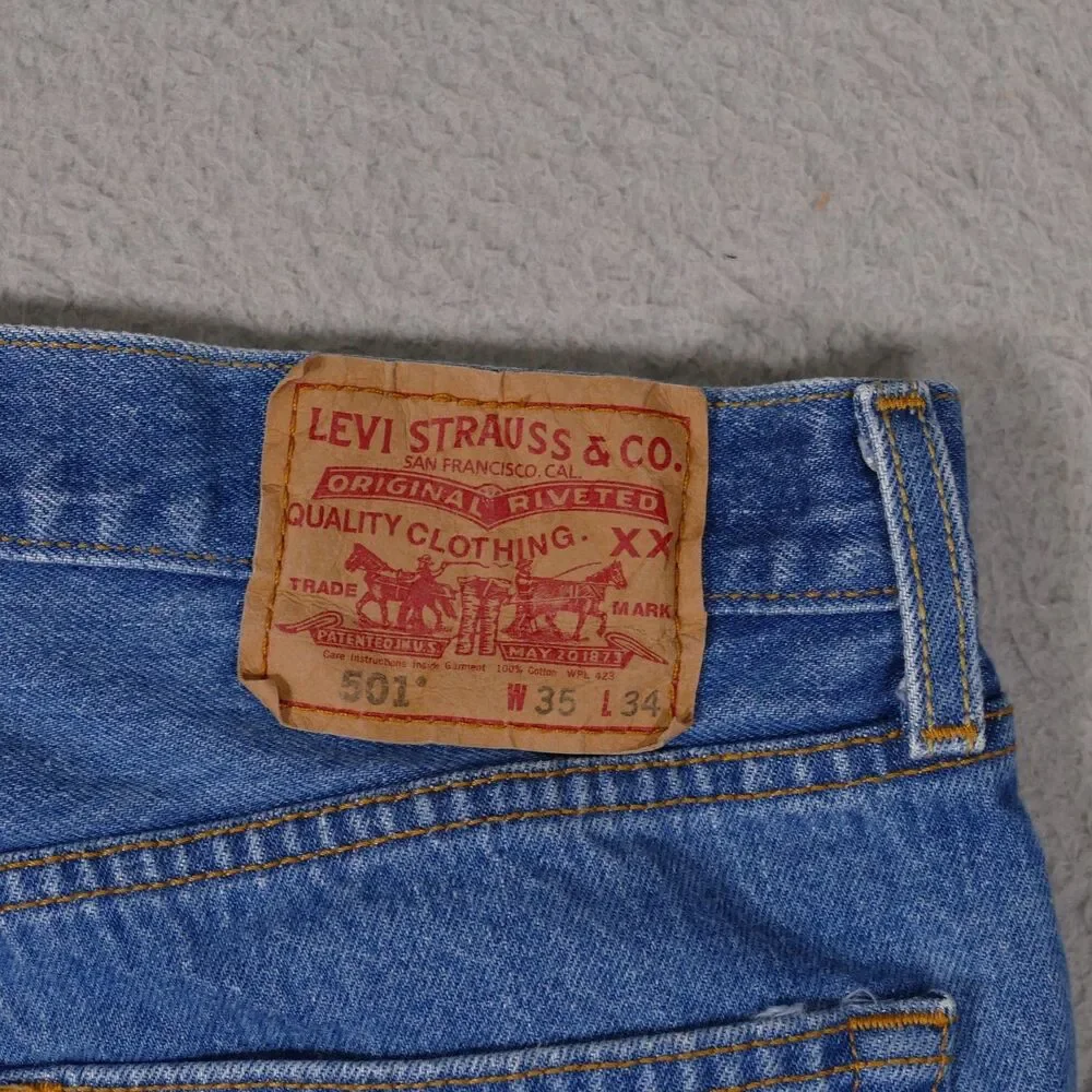 Vintage Levi's 501xx Jeans Men's 32x32 Medium Wash 2000s Y2K